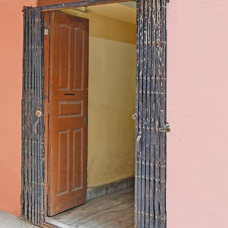 Hotel O Red Rose Near Noapara Metro Station Kolkata Bagian luar foto
