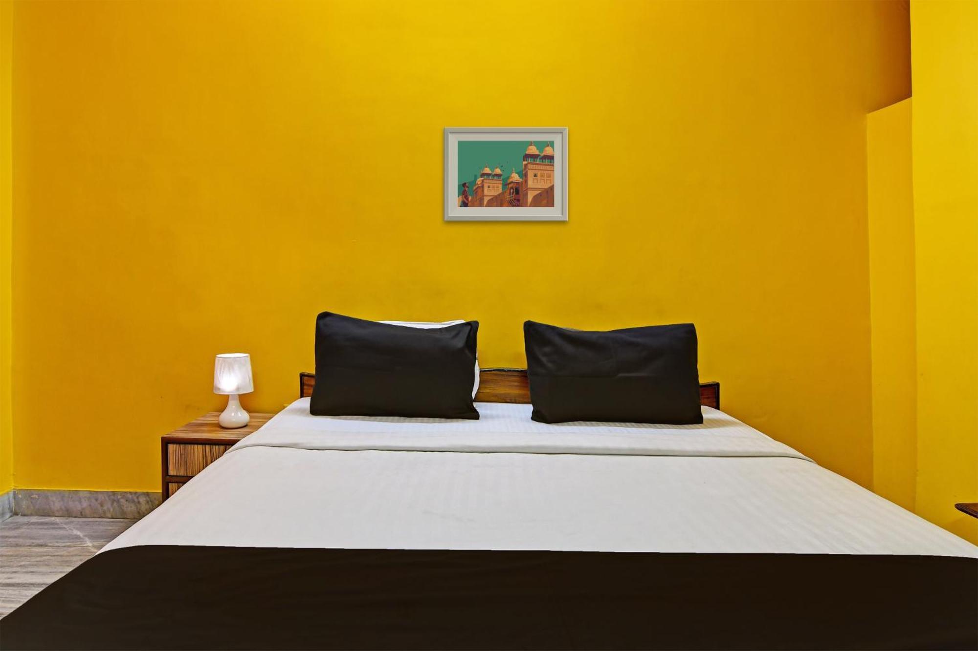 Hotel O Red Rose Near Noapara Metro Station Kolkata Bagian luar foto
