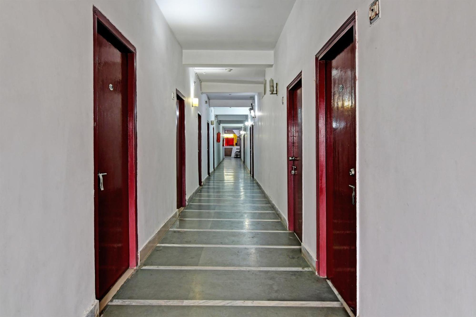 Hotel O Red Rose Near Noapara Metro Station Kolkata Bagian luar foto